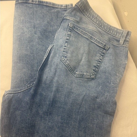 torrid Light Wash Straight Leg ankle Jeans high rise - Picture 11 of 16